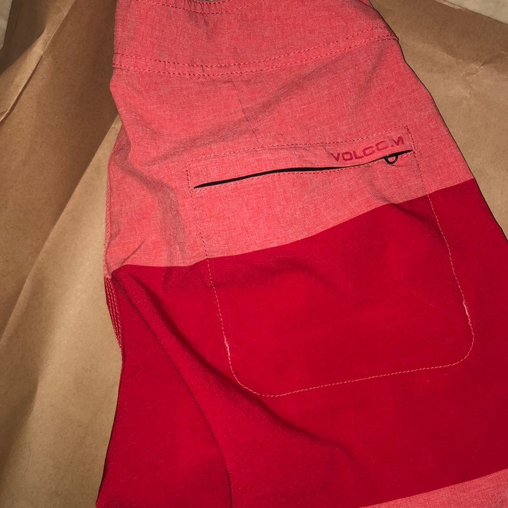 S. 30 Volcom bathingsuit